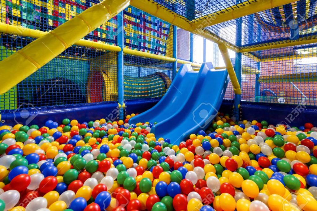 Modern children playground indoor lescahiersdelailleurs.fr