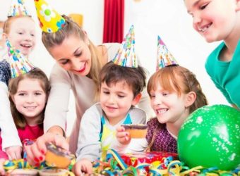 Comment réussir un anniversaire déguisé pour votre enfant ?