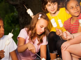 Occuper ses enfants de manière éducative durant les vacances